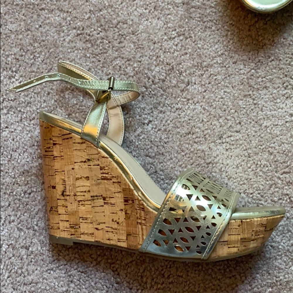 BCBGeneration Pippi Gold Strap Platform Cork Wedge - Picture 2 of 13